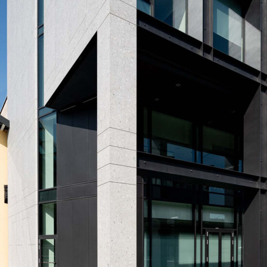 marazzi building via ceresio 003.jpg