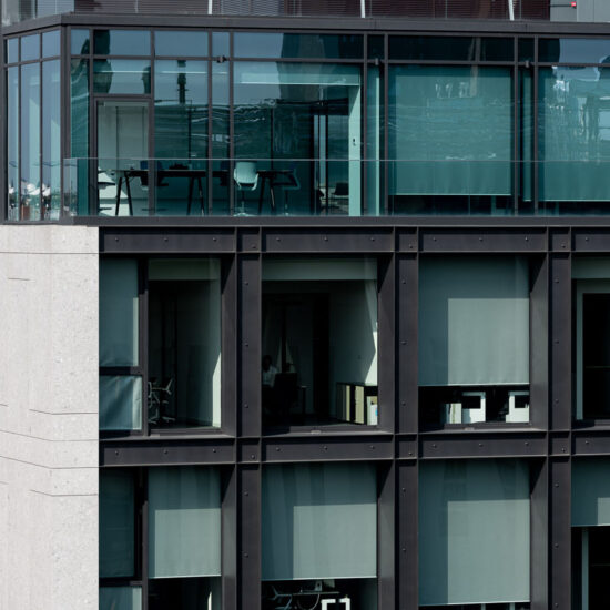 marazzi building via ceresio 012.jpg