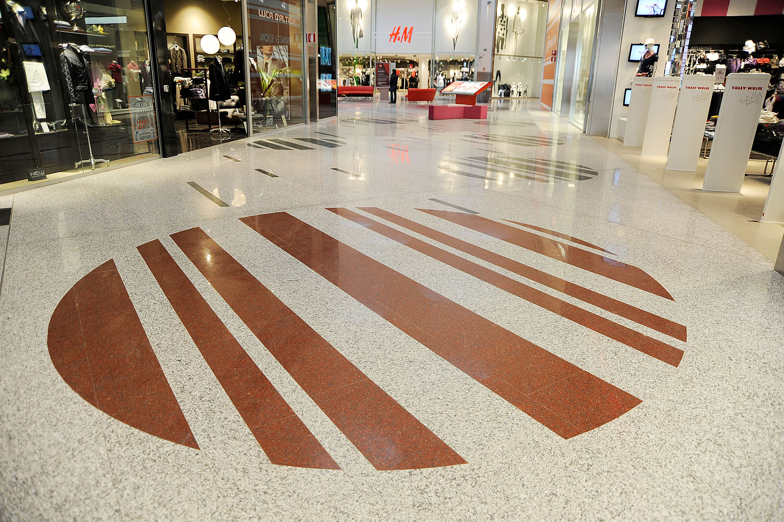 Einkaufszentrum Carosello Marazzi