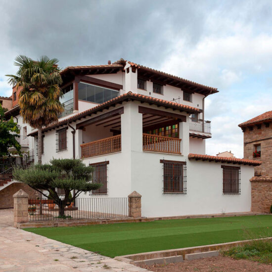 marazzi house between a castle and a grove 001.jpg