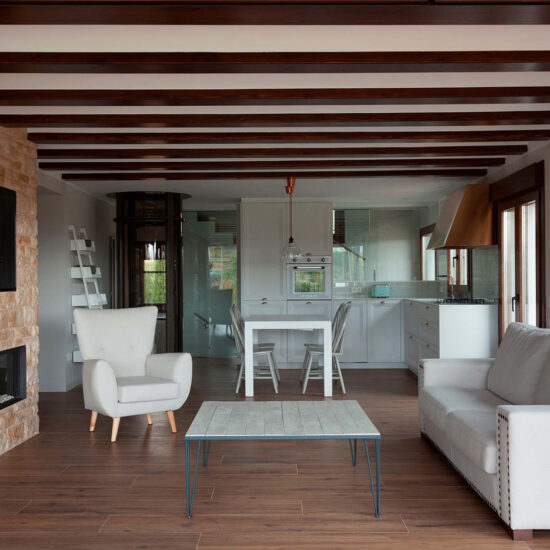 marazzi house between a castle and a grove 005.jpg